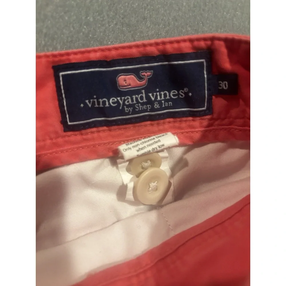 Vineyard Vines lighter red
